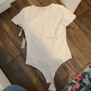 NWT Aritzia Babaton Body Suit